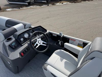 2026 Bennington 22 SSR — photo 10 view