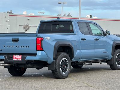 2026 Toyota Tacoma - Photo 2