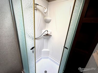 2020 Keystone Laredo - Photo 16