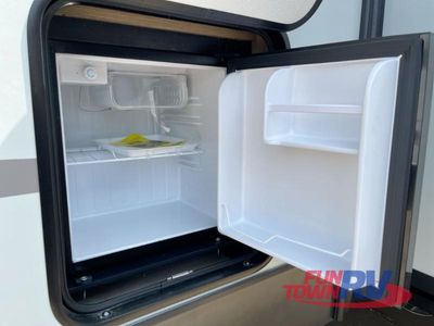2026 Forest River RV Rockwood Signature - Photo 10