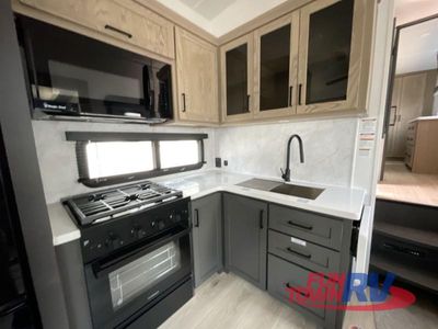 2026 Forest River RV Rockwood Signature - Photo 12