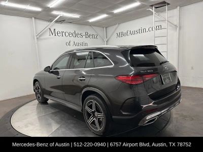 2025 Mercedes-Benz GLC - Photo 5