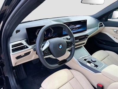 2025 BMW 3 Series — photo 26 view