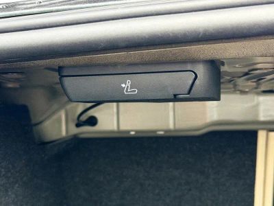 2025 BMW 3 Series — photo 13 view