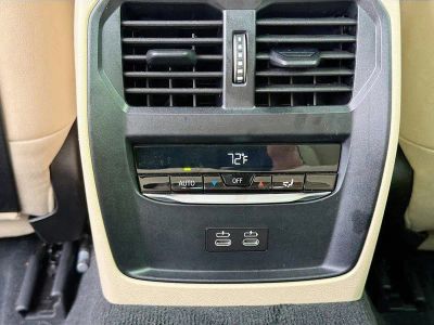 2025 BMW 3 Series — photo 20 view