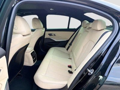 2025 BMW 3 Series — photo 21 view