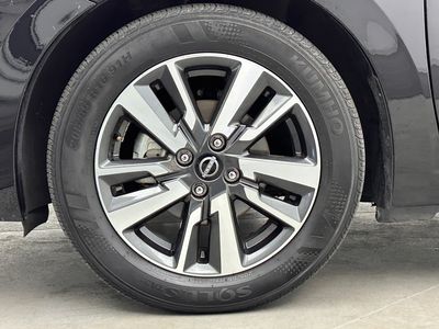 2025 Nissan Versa - Photo 9