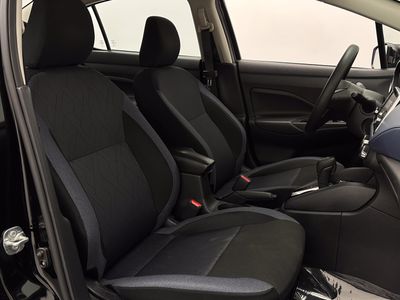 2025 Nissan Versa - Photo 33