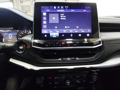 2025 Jeep Compass - Photo 18