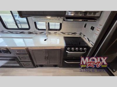 2023 Coachmen RV Leprechaun - Photo 10
