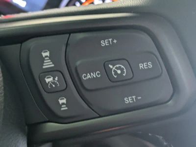 2026 Jeep Gladiator — photo 21 view