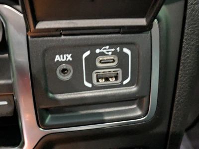 2026 Jeep Gladiator — photo 18 view