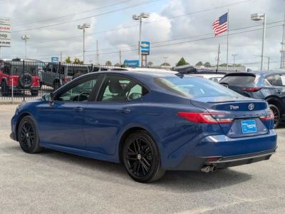 2025 Toyota Camry - Photo 3