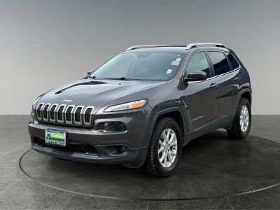2018 Jeep Cherokee — rear three-quarter view