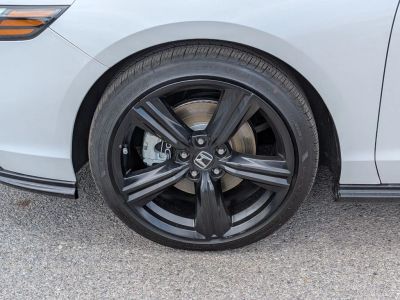 2023 Honda Accord Hybrid — photo 9 view