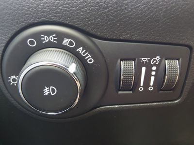 2024 Jeep Compass — photo 13 view