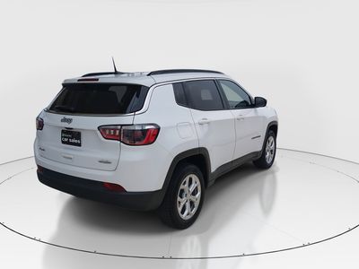 2024 Jeep Compass — photo 7 view