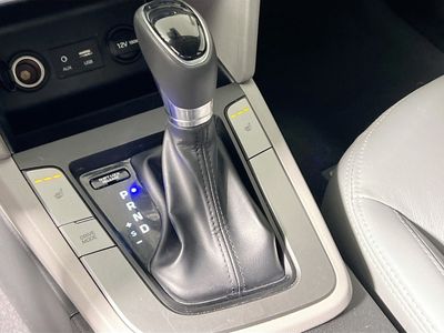 2019 Hyundai Elantra - Photo 21