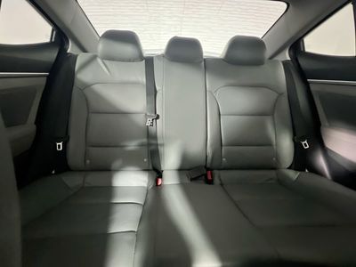 2019 Hyundai Elantra - Photo 29
