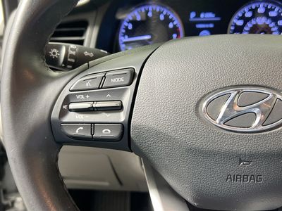 2019 Hyundai Elantra - Photo 16