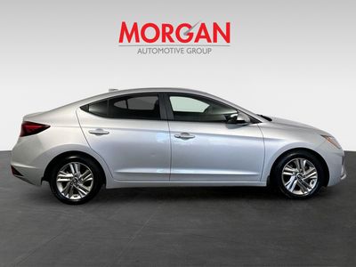 2019 Hyundai Elantra - Photo 2