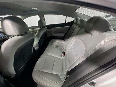 2019 Hyundai Elantra - Photo 25