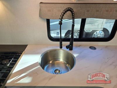 2024 Sunseeker LE 2550DSLE Ford — photo 16 view