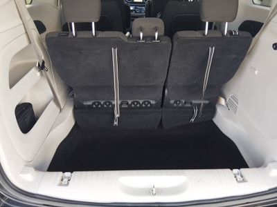 2023 Chrysler Voyager - Photo 11