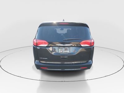 2023 Chrysler Voyager - Photo 6