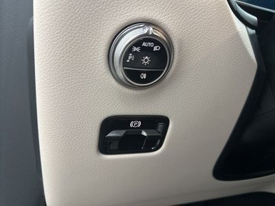 2026 Mercedes-Benz GLC — photo 18 view