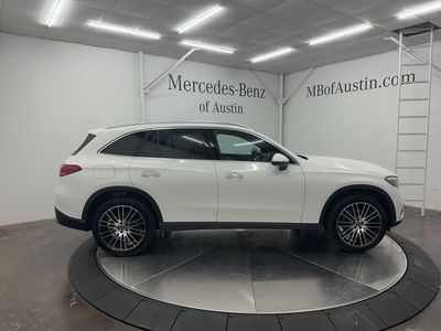 2026 Mercedes-Benz GLC — photo 8 view