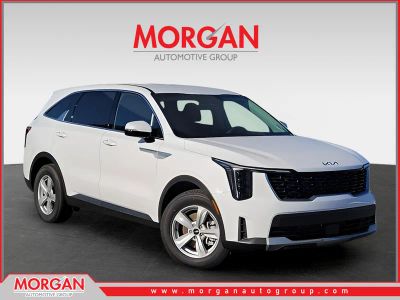 2026 Kia Sorento LX in White — front three-quarter view