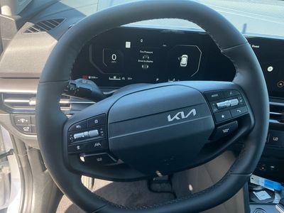 2026 Kia Sportage — photo 14 view