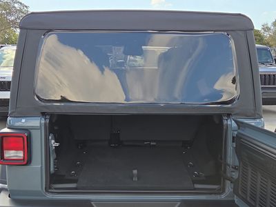 2026 Jeep Wrangler — photo 15 view