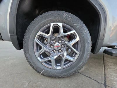 2026 GMC Sierra 1500 — photo 16 view