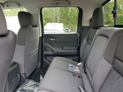 2026 Nissan Frontier — photo 24 view
