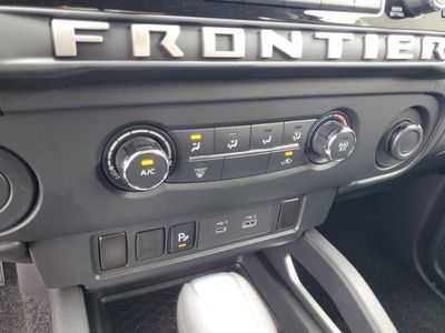 2026 Nissan Frontier — photo 17 view