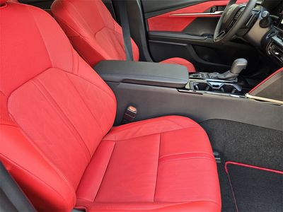 2026 Toyota Camry - Photo 9