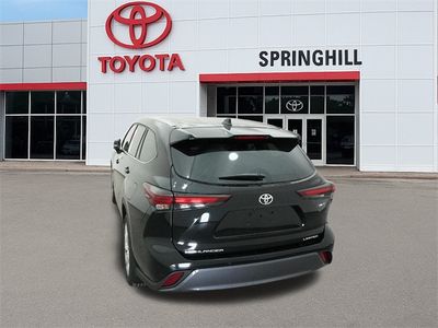 2026 Toyota Highlander Hybrid - Photo 6