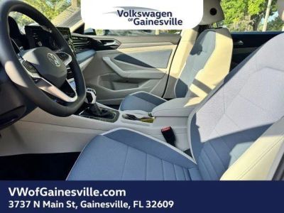 2025 Volkswagen Jetta — photo 14 view
