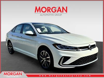 2025 Volkswagen Jetta SE in White Pearl — front three-quarter view