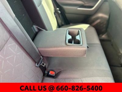 2021 Toyota RAV4 — photo 8 view