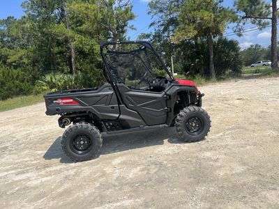 2025 Honda Pioneer 1000 - Photo 14