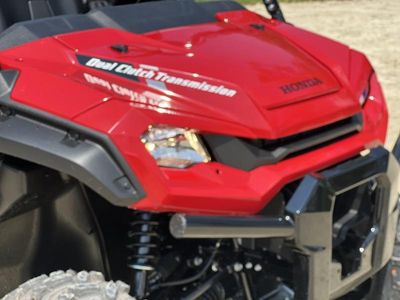 2025 Honda Pioneer 1000 - Photo 15
