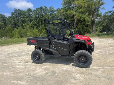 2025 Honda Pioneer 1000 - Photo 13