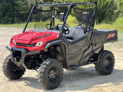 2025 Honda Pioneer 1000 - Photo 6