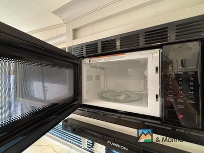 2025 Dutchmen RV Astoria - Photo 16