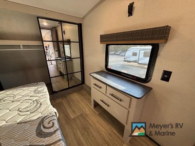 2025 Dutchmen RV Astoria - Photo 32