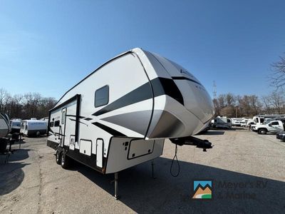 2025 Dutchmen RV Astoria - Photo 3
