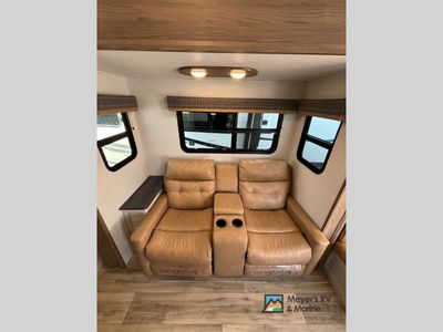 2025 Dutchmen RV Astoria - Photo 11
